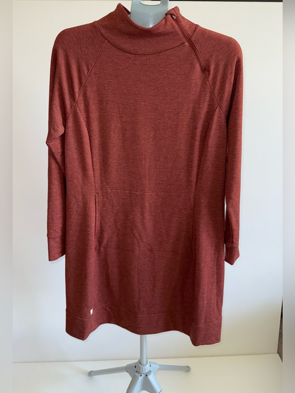 Title Nine Women's Longline Tunic Sweatshirt Rust Red Funnel Neck Side Zip